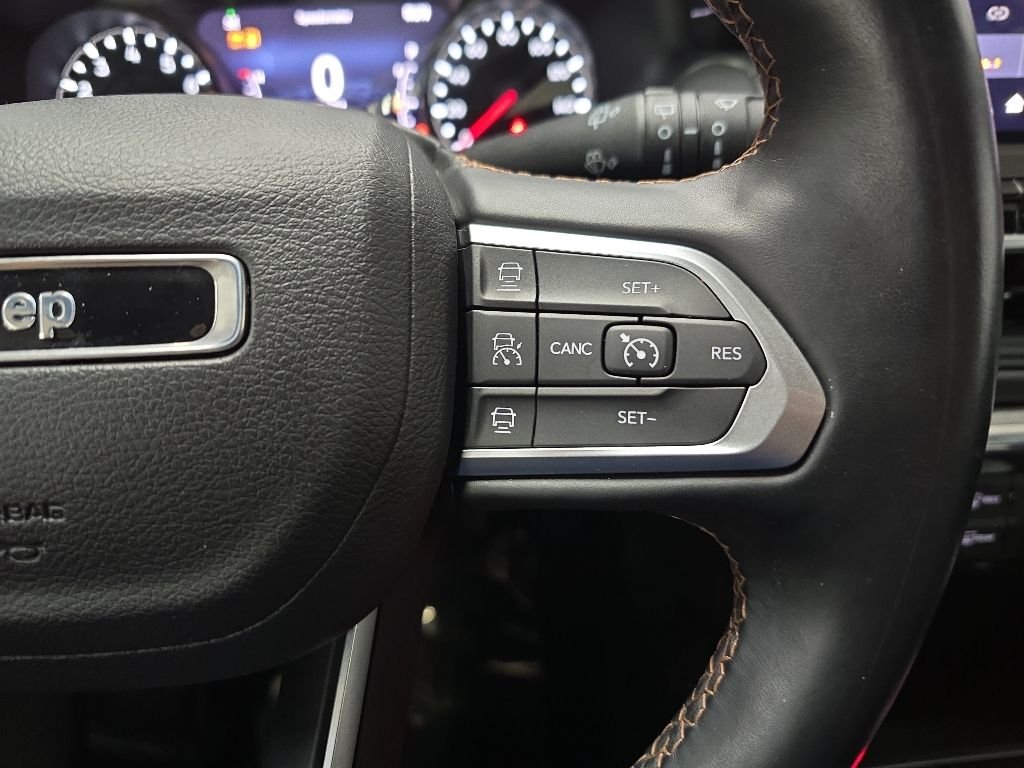 Used 2022 Red Line Jeep Limited image 20