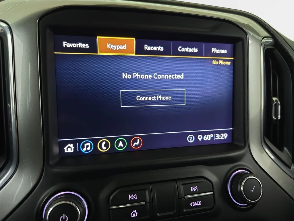Used 2020 Iridescent Pearl Tricoat Chevrolet LTZ image 23