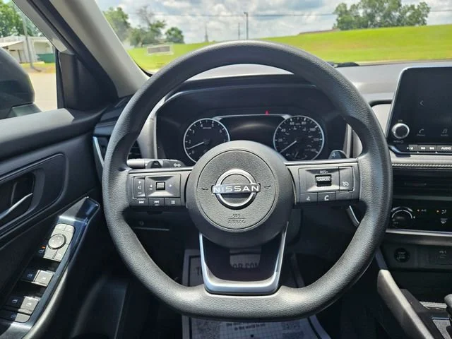 Used 2024 Silver Nissan S image 14