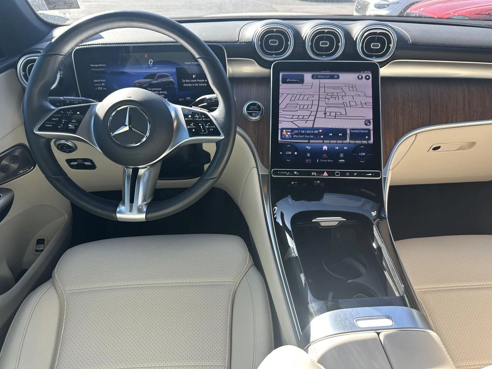 Used 2023 Polar White Mercedes-Benz GLC 300 image 24