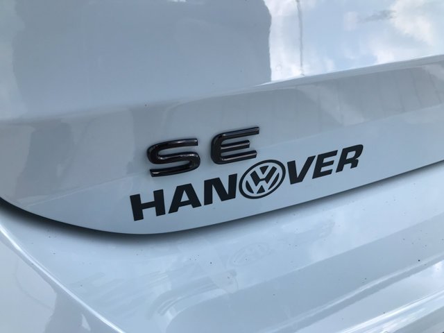New 2026 Monument Gray w/Deep Black Roof Volkswagen SE Black image 11