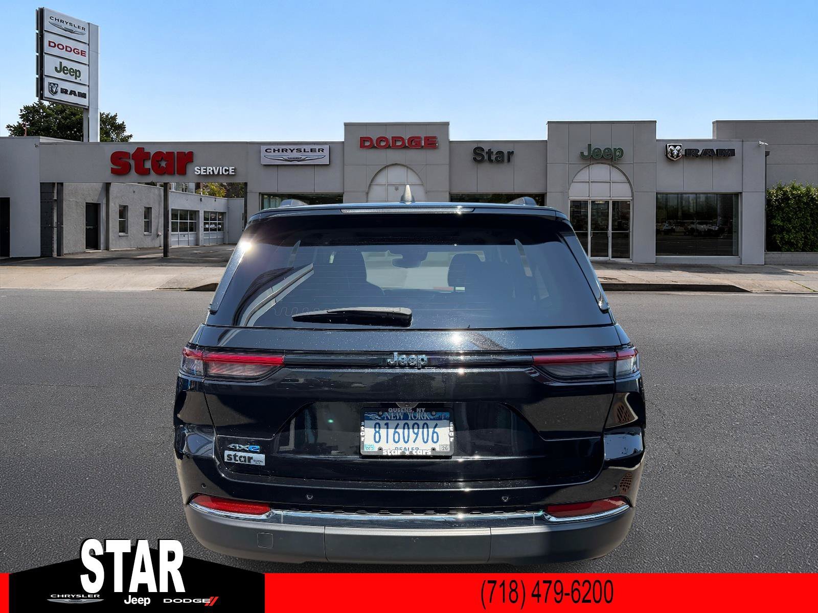 Used 2023 Diamond Black Crystal Pearlcoat Jeep 4xe image 6
