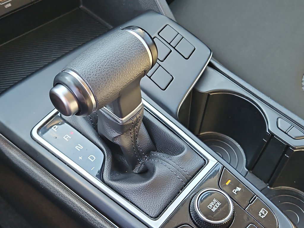 Used 2024 Gravity Gray Kia LX image 29