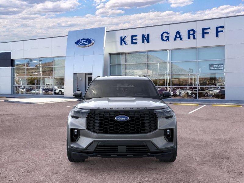 New 2026 Carbonized Gray Metallic Ford ST-Line image 6