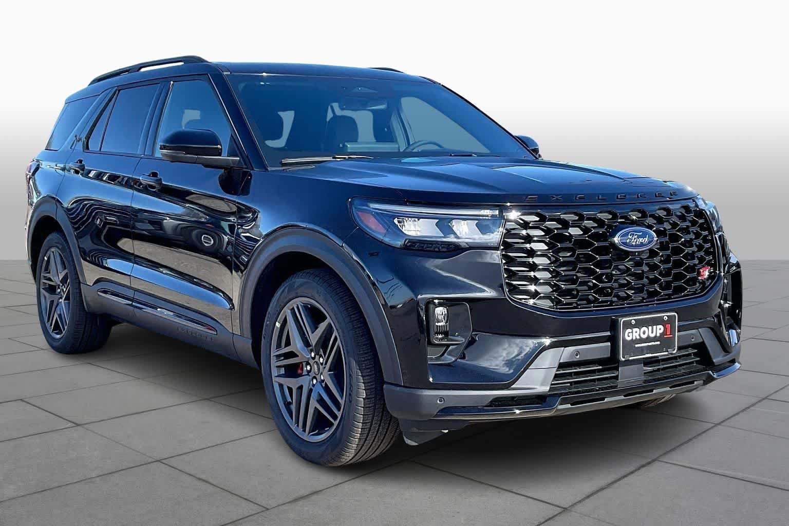 New 2026 Agate Black Metallic Ford ST image 2