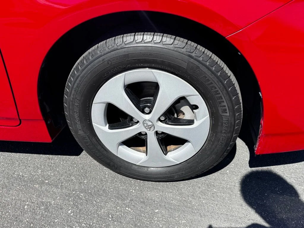 Used 2013 Red Toyota Two image 19