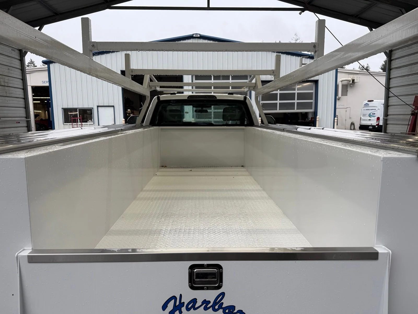 2025 Ford F-550 Super Duty Chassis Cab XL - Photo 7