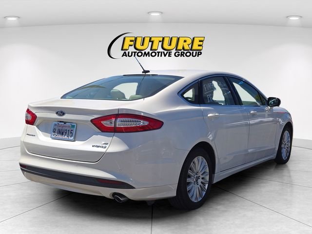 Used 2016 White Ford SE image 4