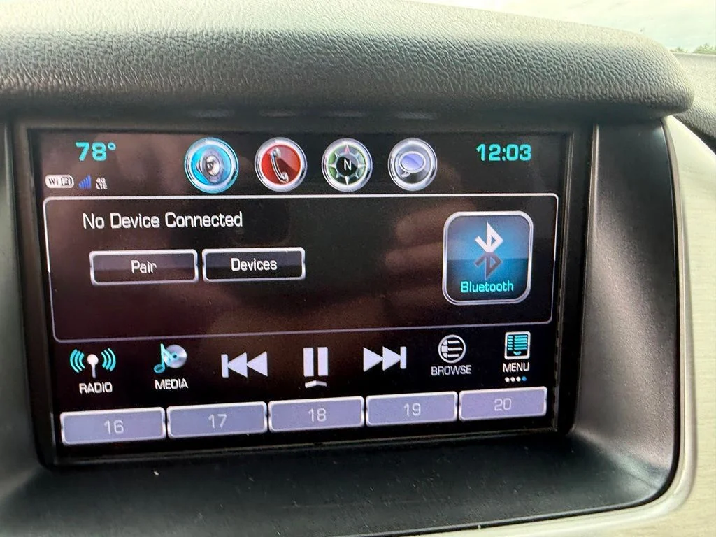 Used 2017 Silver GMC SLE image 11