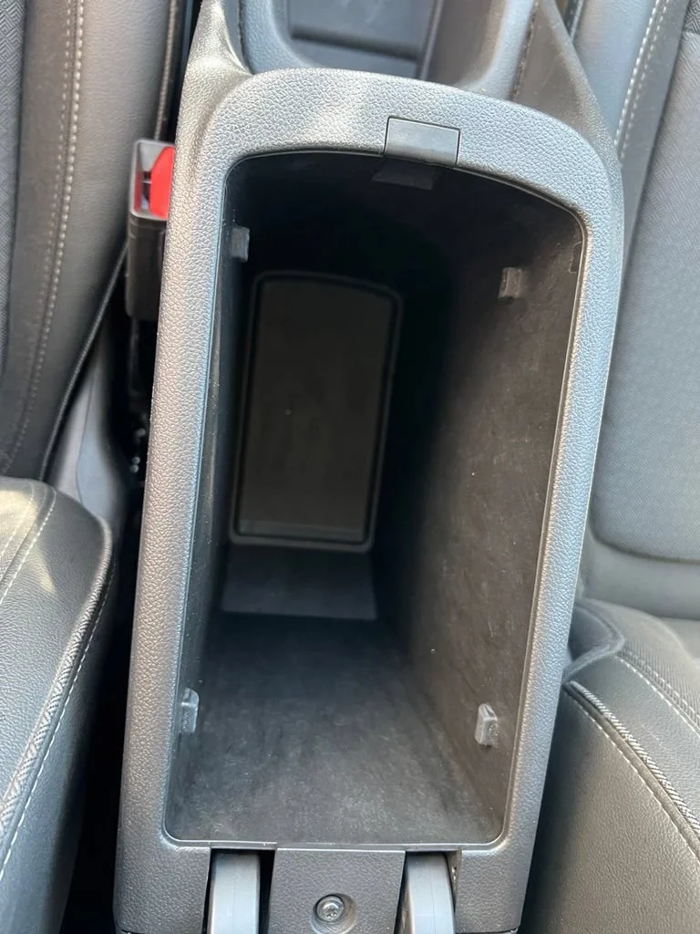 Used 2022 Summit White Buick Select image 18