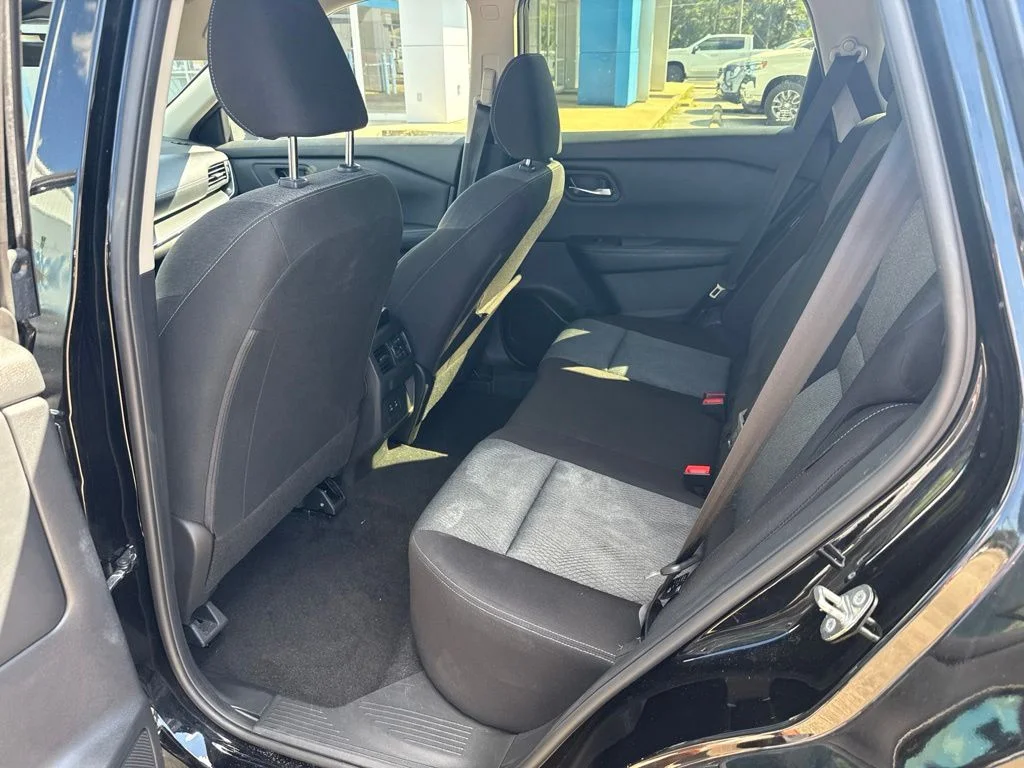 Used 2025 Super Black Nissan SV image 7