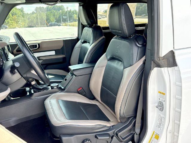 Used 2022 White Ford Wildtrak image 11