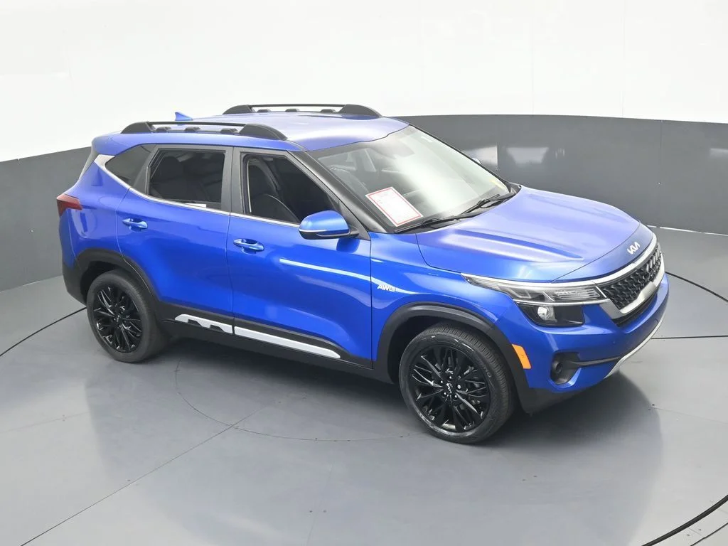 Used 2023 Neptune Blue Kia Nightfall image 51