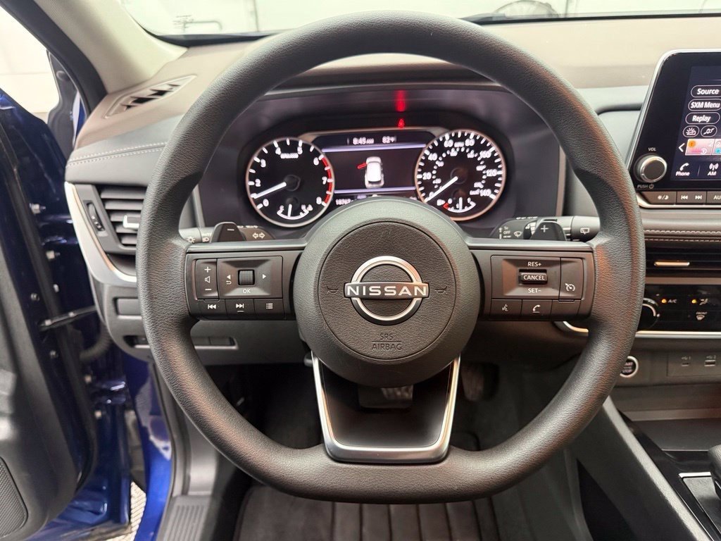 Used 2023 Blue Nissan S image 17
