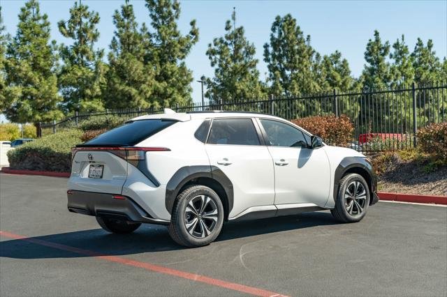 Certified Used 2023 WIND CHILL PEARL* Toyota  image 9