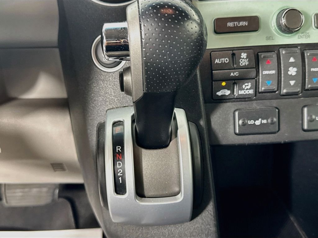 Used 2011 Black Honda EX-L image 24