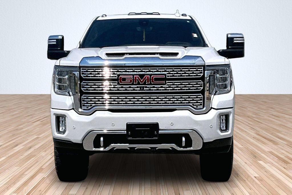 Used 2020 White GMC Denali image 3