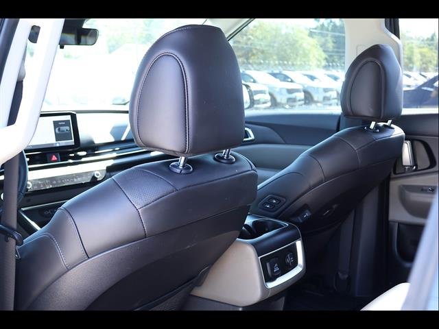 Certified Used 2026 Aurora Black Pearl Kia SX image 13