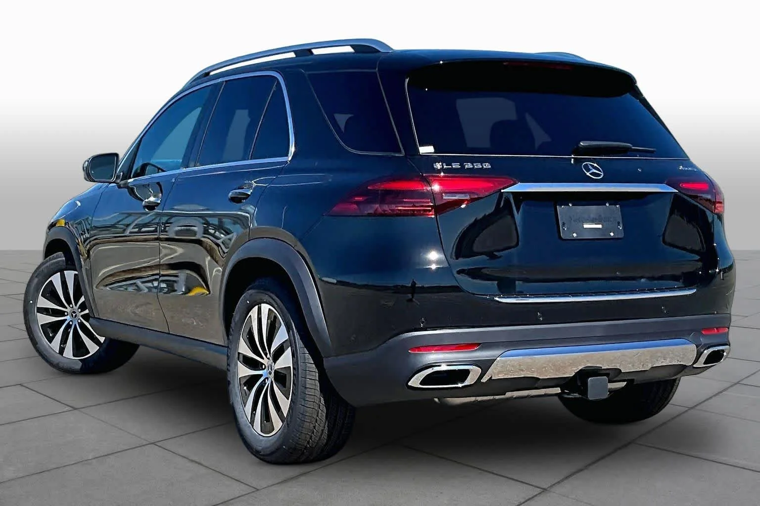 New 2026 Black Mercedes-Benz GLE 350 image 4