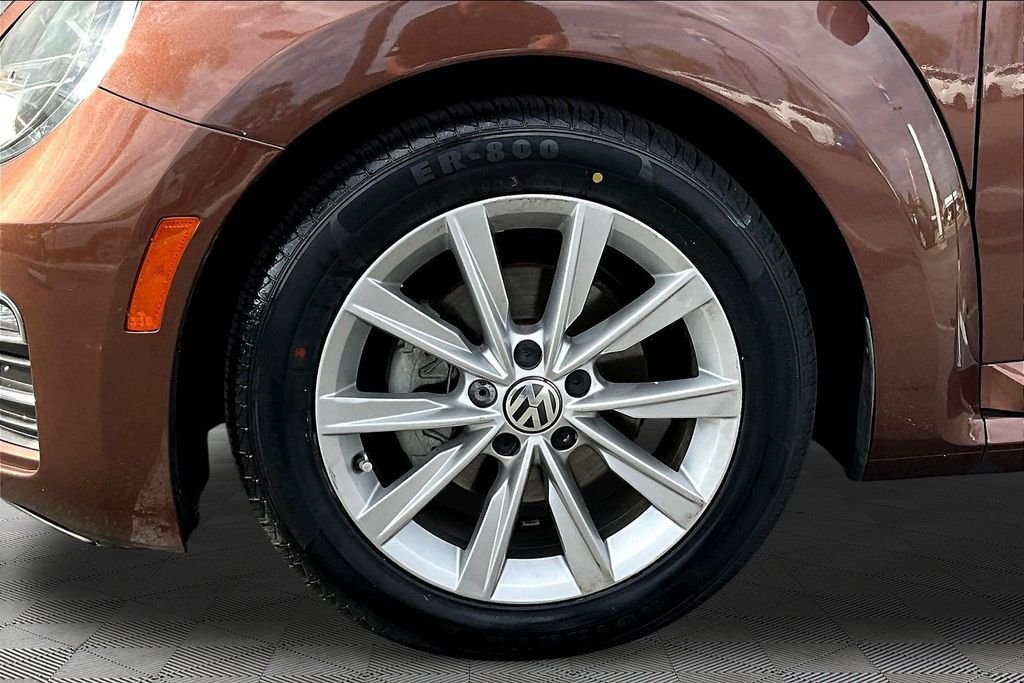 Used 2017  Volkswagen 1.8T SE image 30
