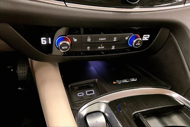 Used 2023 Ebony Twilight Metallic Buick Essence image 30