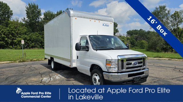 2027 Ford E-450SD Base