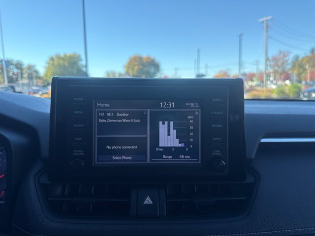 Used 2019 Gray Toyota XLE image 21