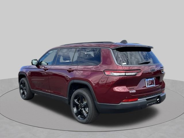 New 2026 Velvet Red Pearl-Coat Exterior Paint Jeep Limited image 3