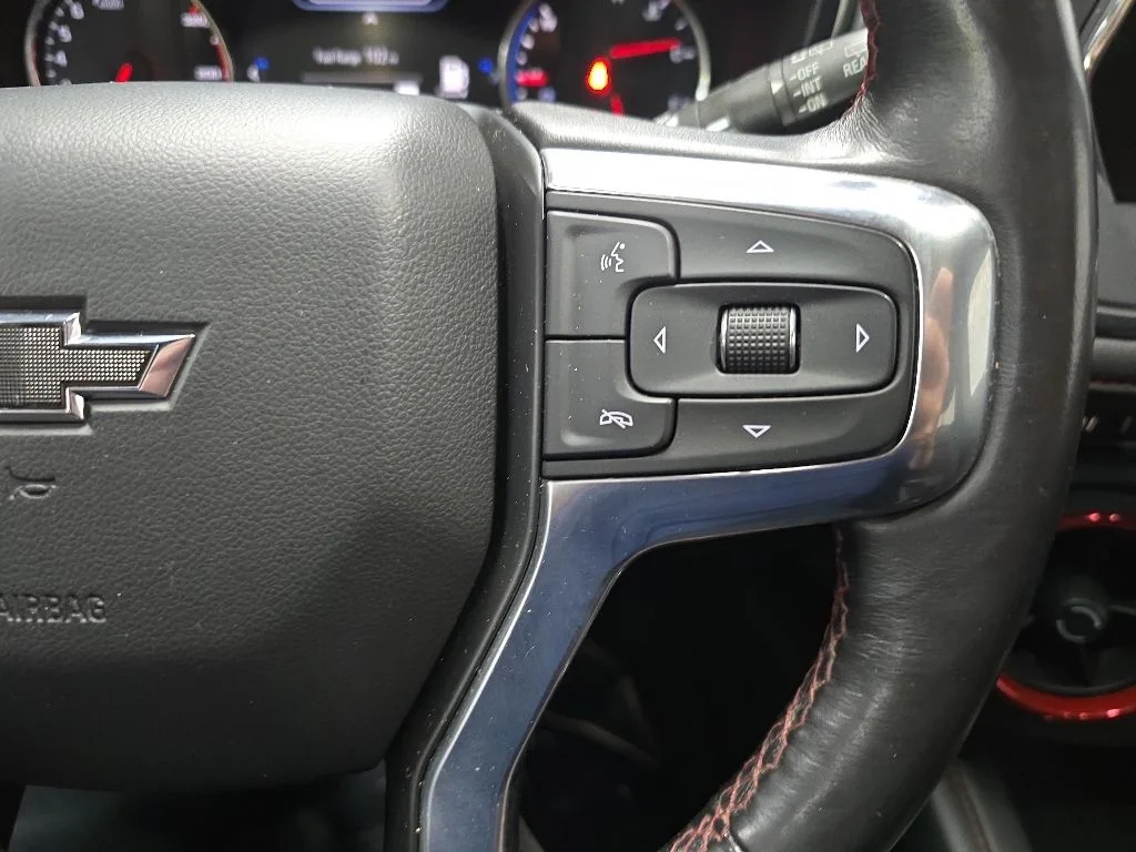 Used 2022 Black Chevrolet RS image 20