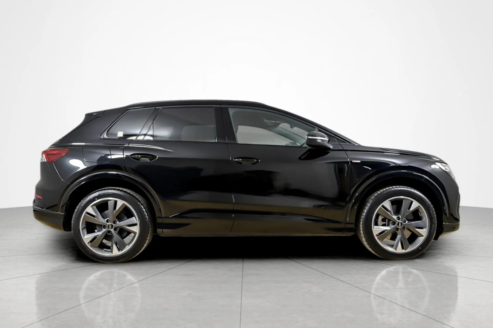 Certified Used 2023 Mythos Black Metallic Audi Prestige 50 quattro image 6