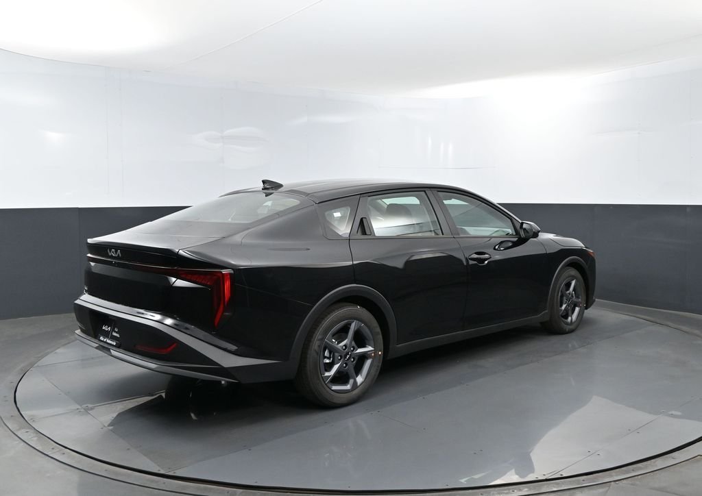 New 2026 Aurora Black Pearl Kia LXS image 20