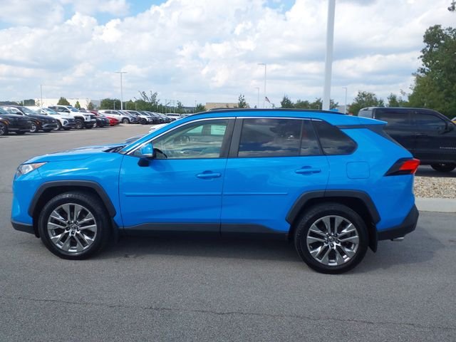2019 Toyota RAV4 XLE Premium - Photo 8