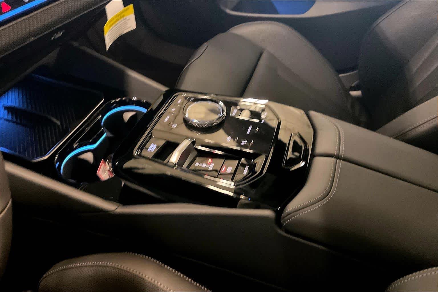 New 2026 Black Sapphire Metallic BMW M60 image 7