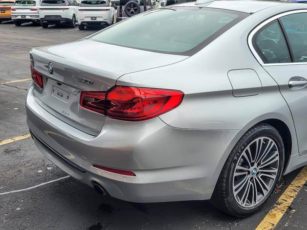 2019 BMW 530I - Image 5