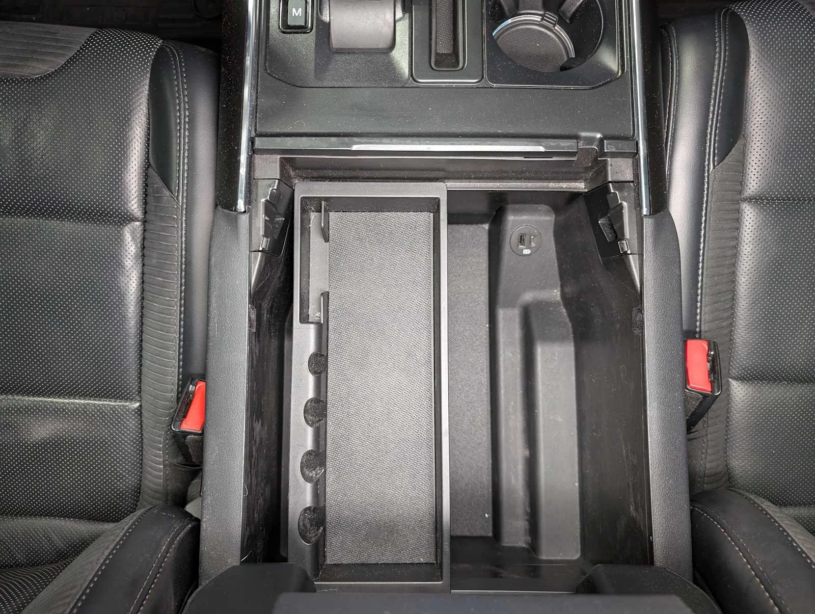 2021 Ford F-150 Raptor - Photo 24