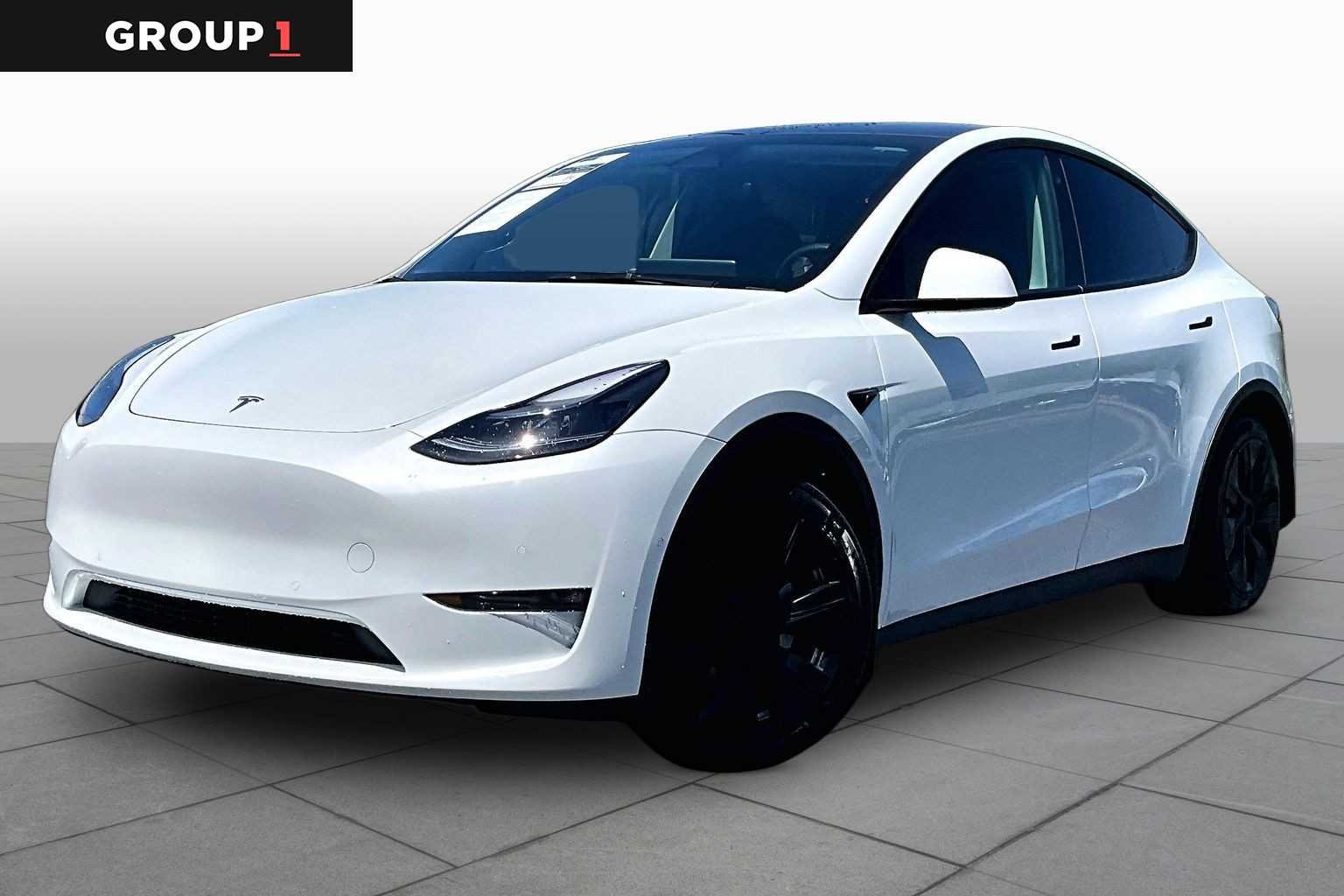 2022 Tesla Model Y Long Range Dual Motor All-Wheel Drive's photo