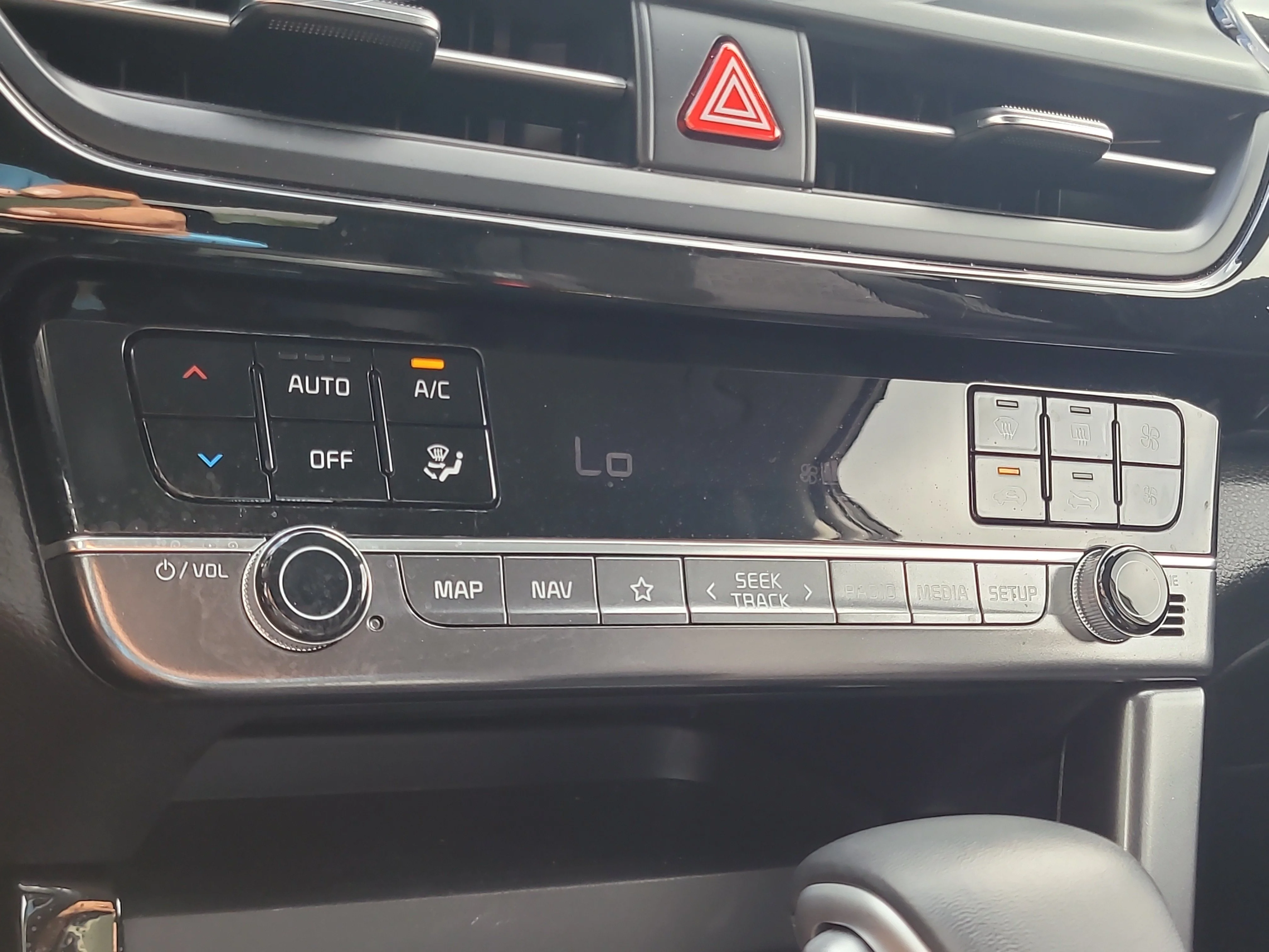 Used 2025 Fusion Black Kia S image 23