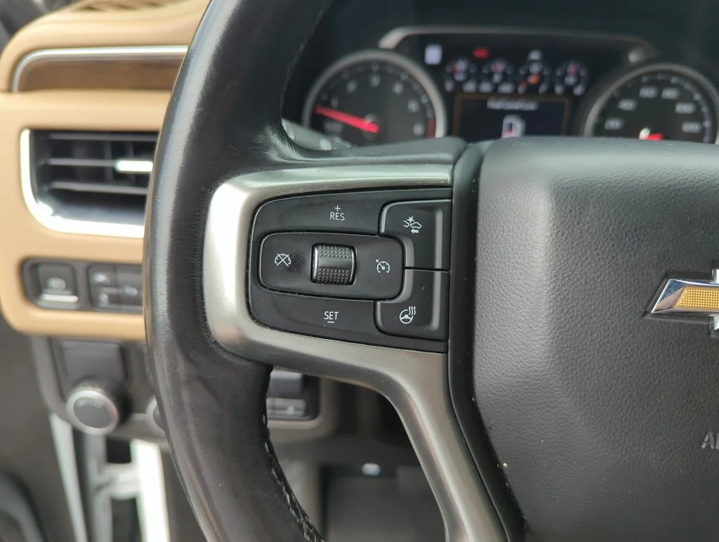 Used 2021 White Chevrolet Premier image 21