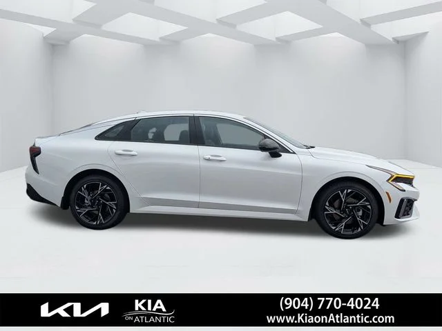 New 2026 Snow White Pearl Kia GT-Line FWD image 2