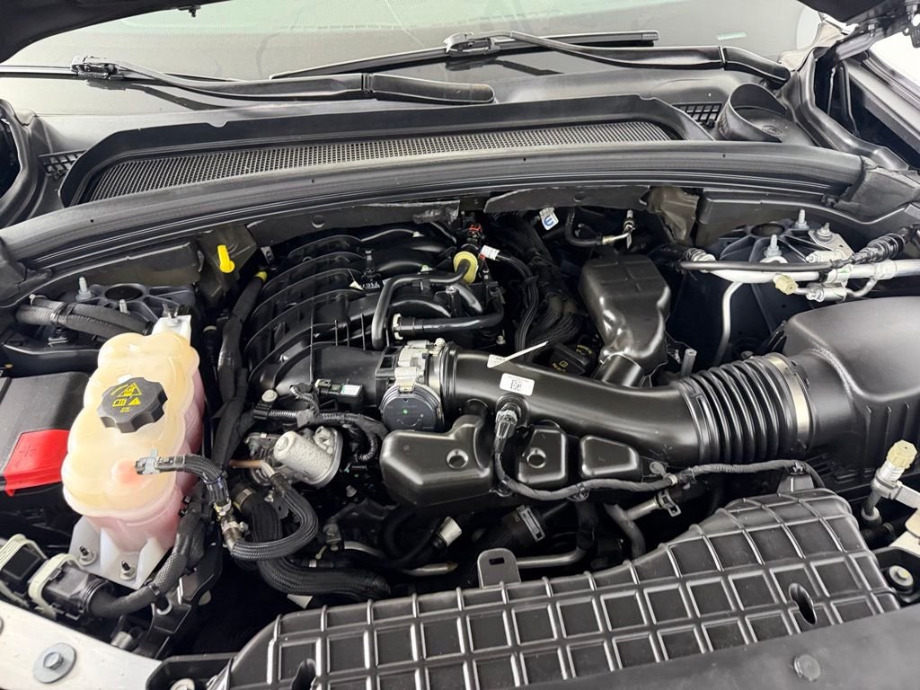 Used 2023 Gray Jeep Limited image 32