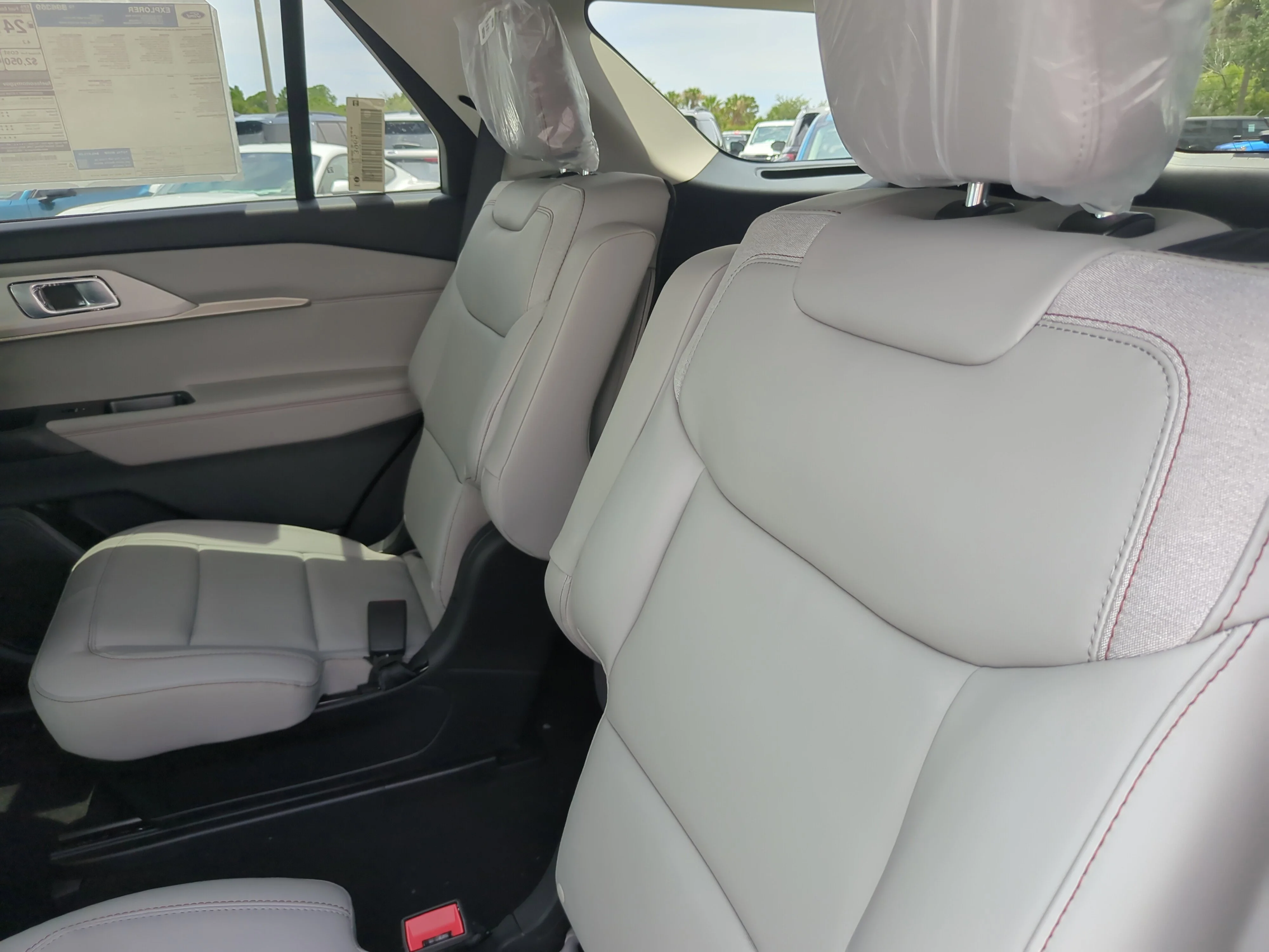 New 2026 Star White Metallic Tri-Coat Ford Active image 16