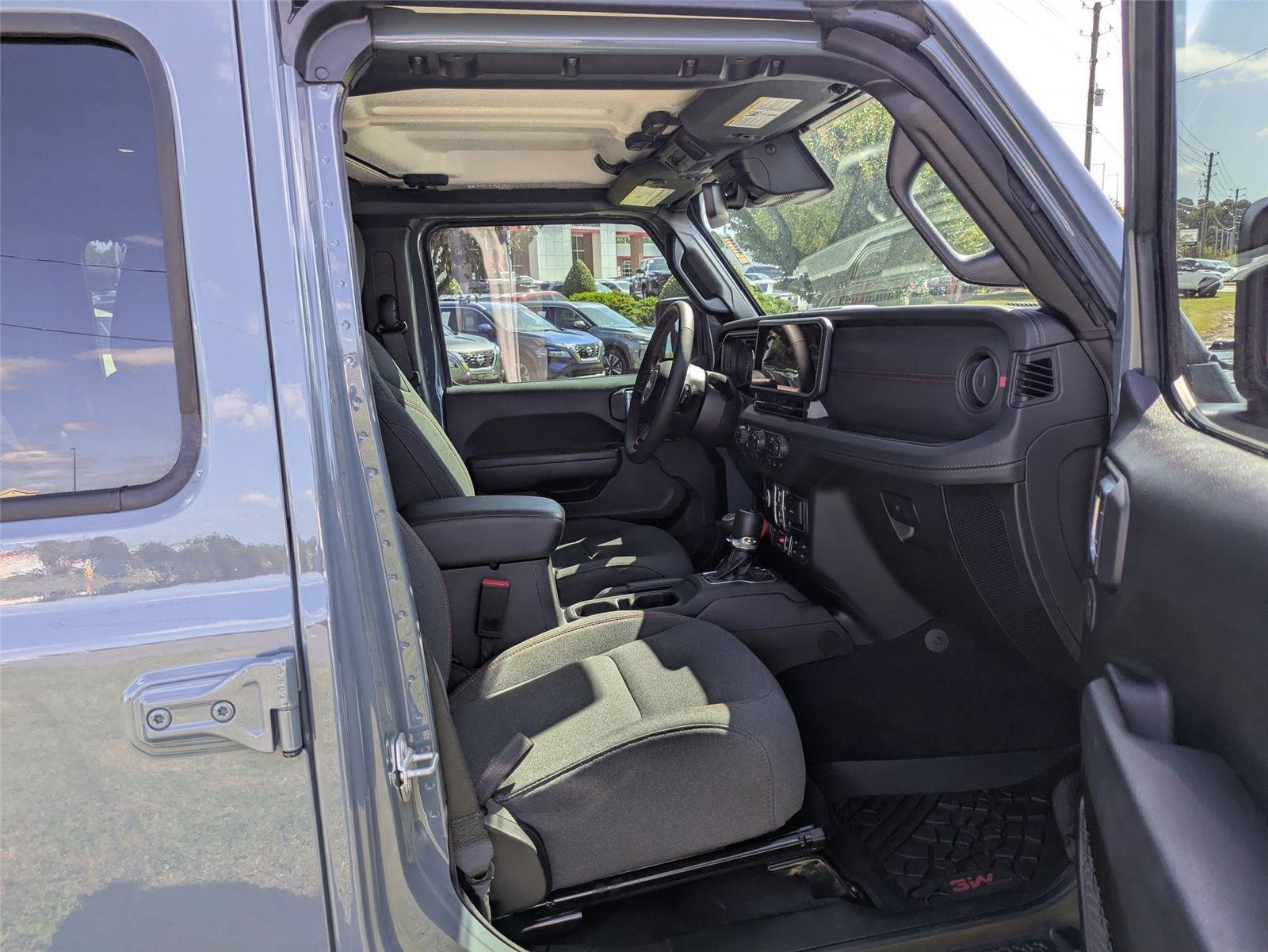 Used 2024 Anvil Clear Coat Jeep Rubicon image 33