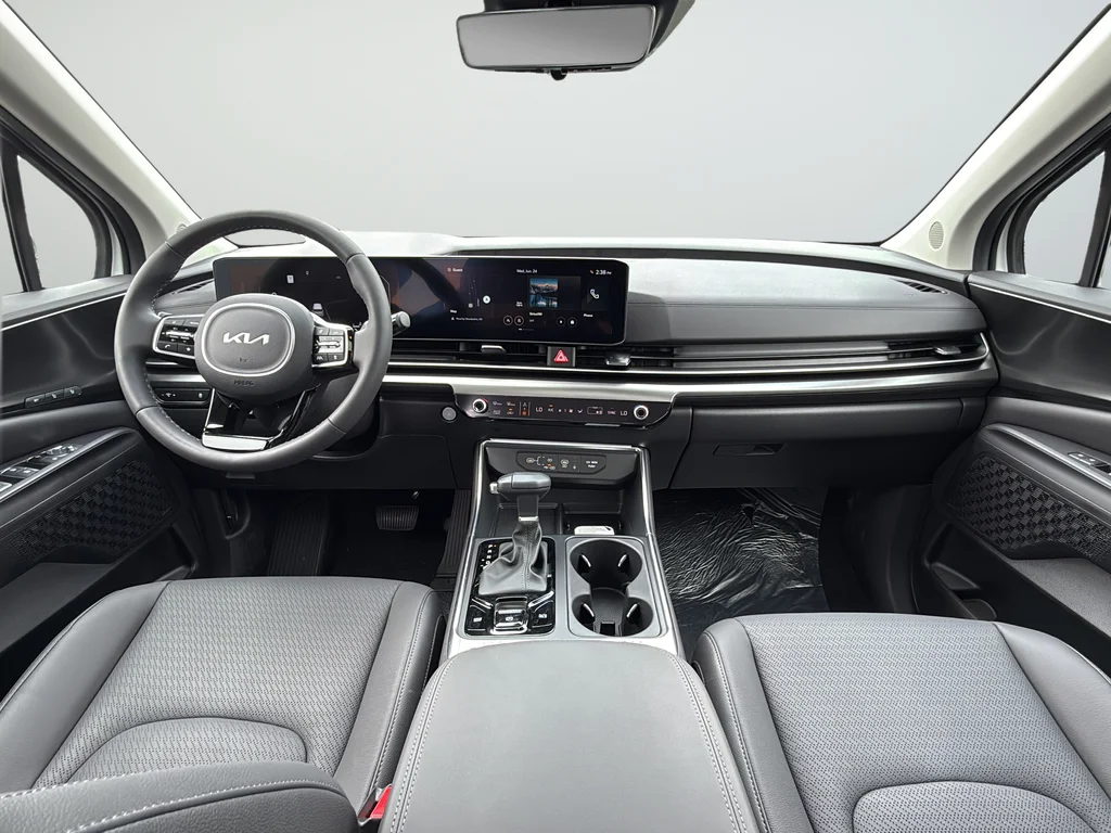 New 2026 Snow White Pearl Kia SX Prestige image 15