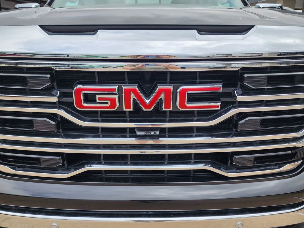 2026 GMC Sierra 1500 SLT - Photo 10