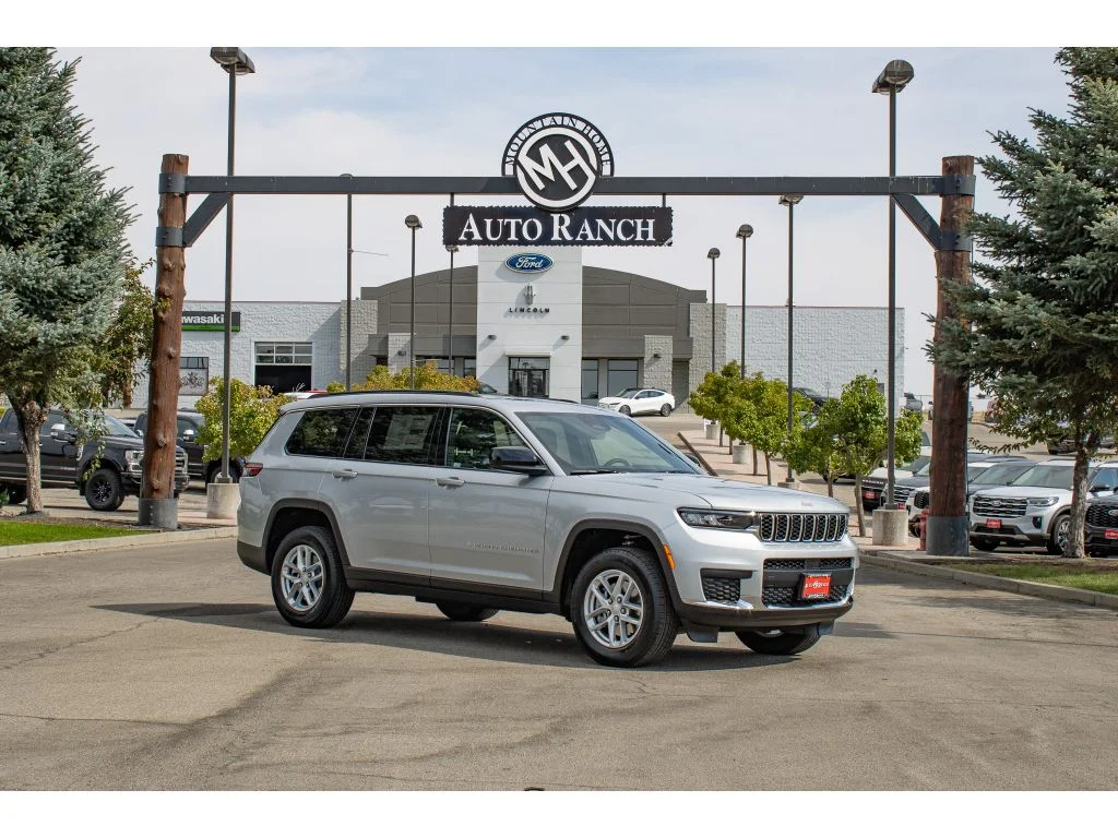 2025 Jeep Grand Cherokee L Laredo X 4x4's photo