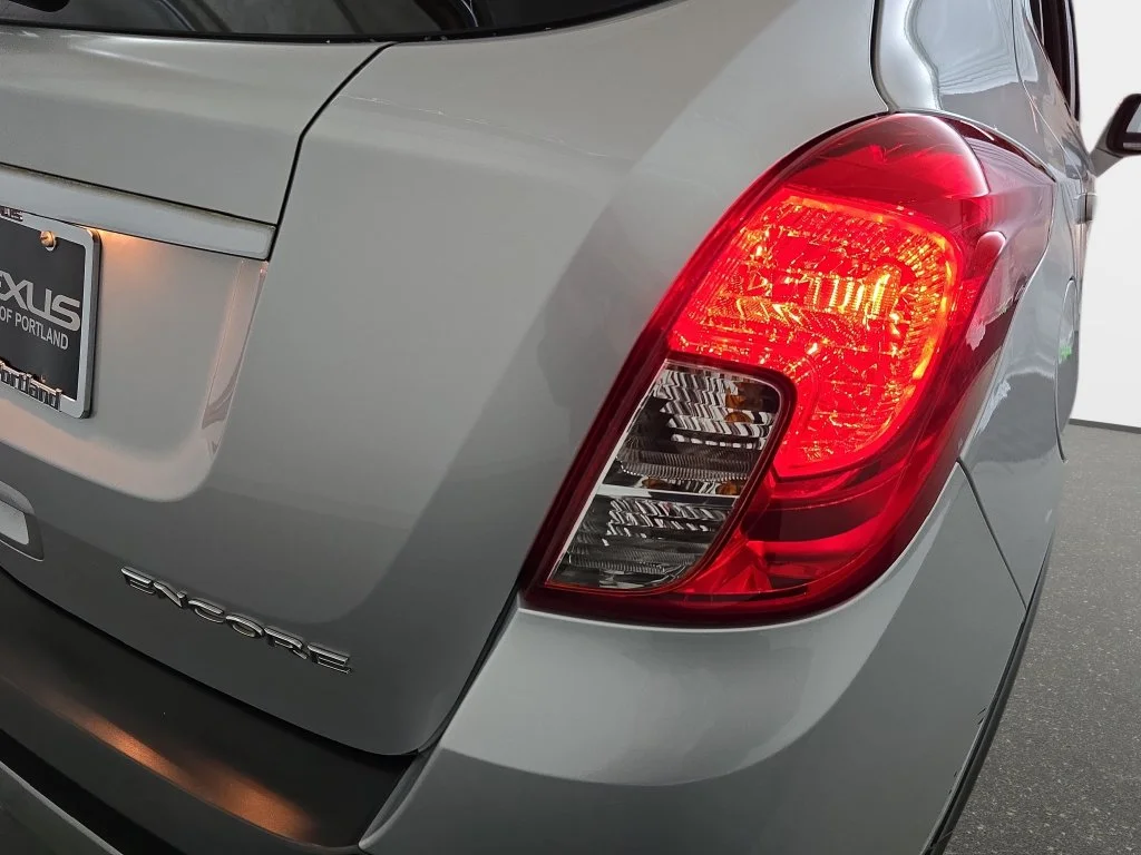 Used 2016 Silver Buick Base image 33