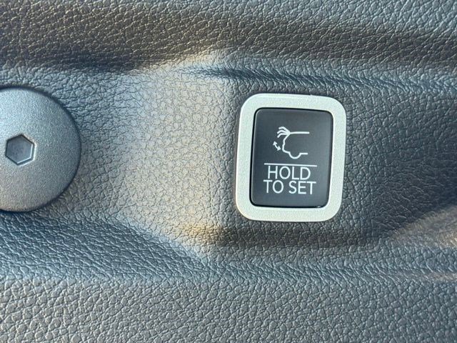 New 2026 Baltic Gray Metallic Clearcoat Jeep Limited image 34
