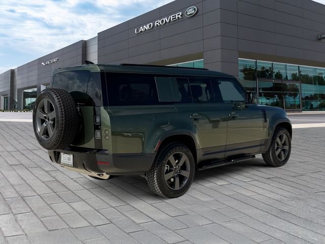 New 2026 Woolstone Green Land Rover S image 5