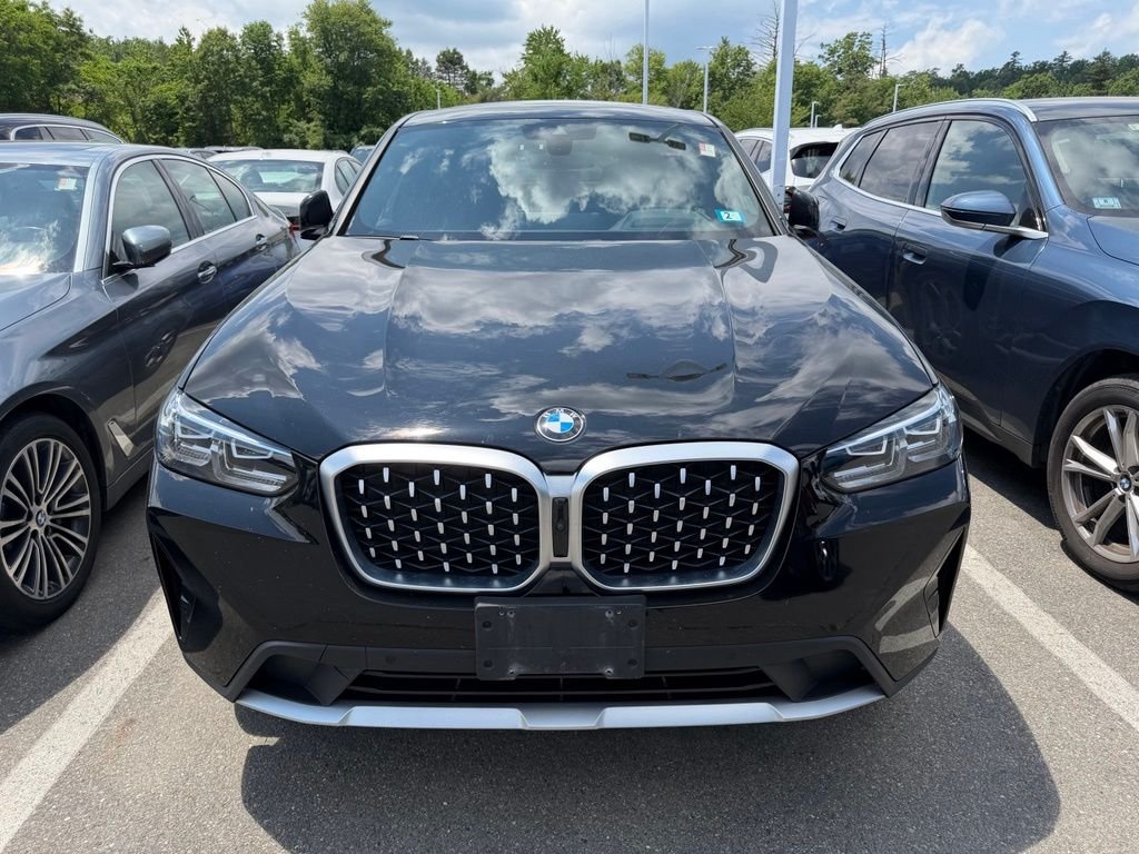 Certified Used 2024 Jet Black BMW xDrive30i image 2