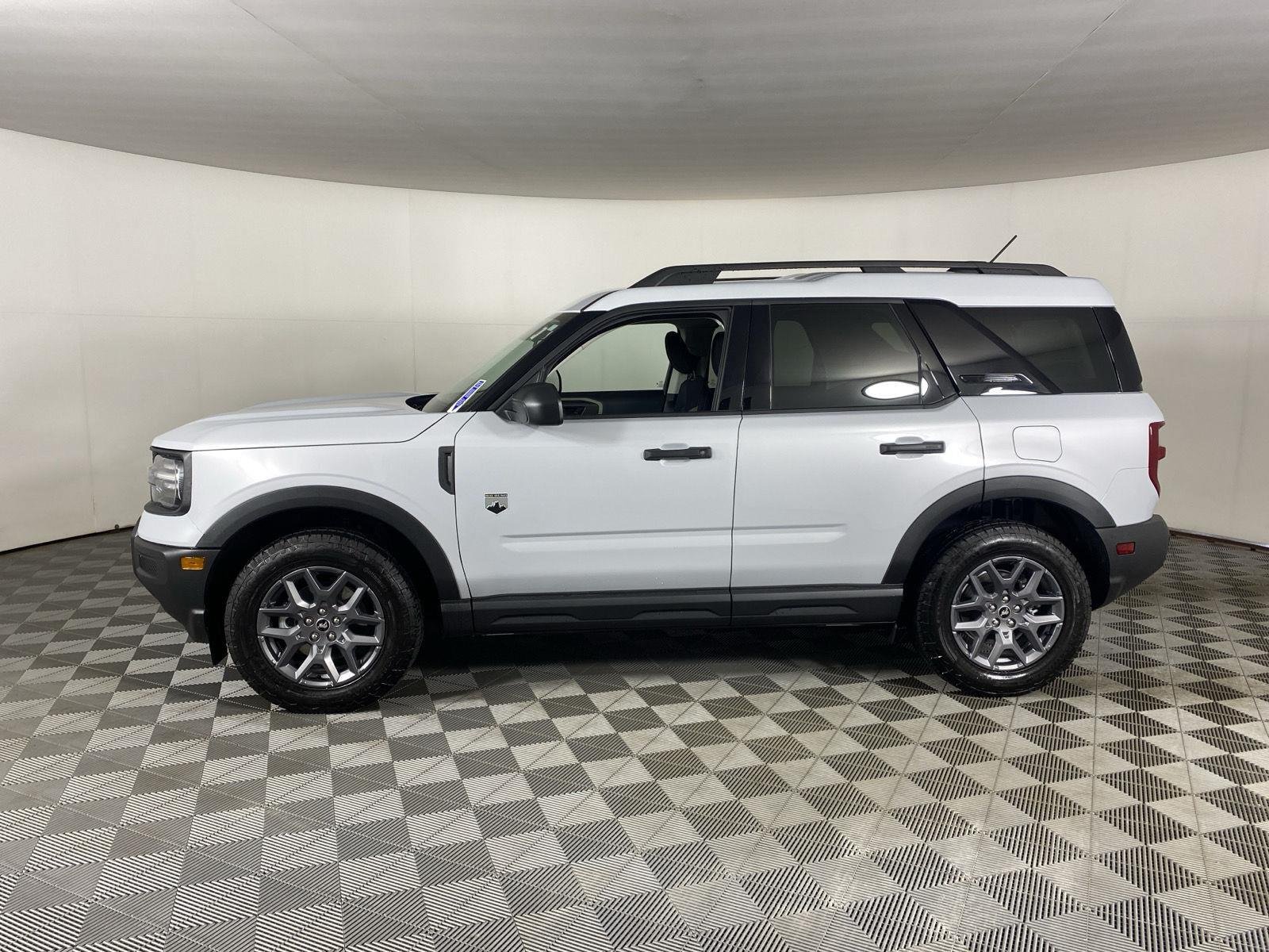 Used 2026 Space White Ford Big Bend image 4
